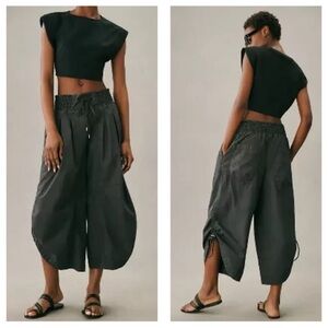 By Anthropologie Ruched Poplin Parachute Pants In Carbon